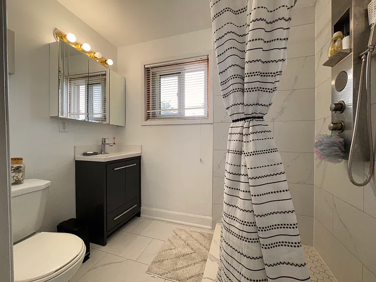 1028 Valentine Dr — Photo 10