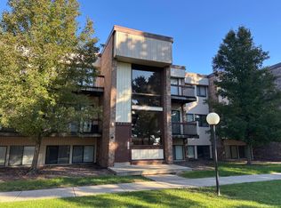 6231 Lincolnshire Ct SE #17, Grand Rapids, MI 49546