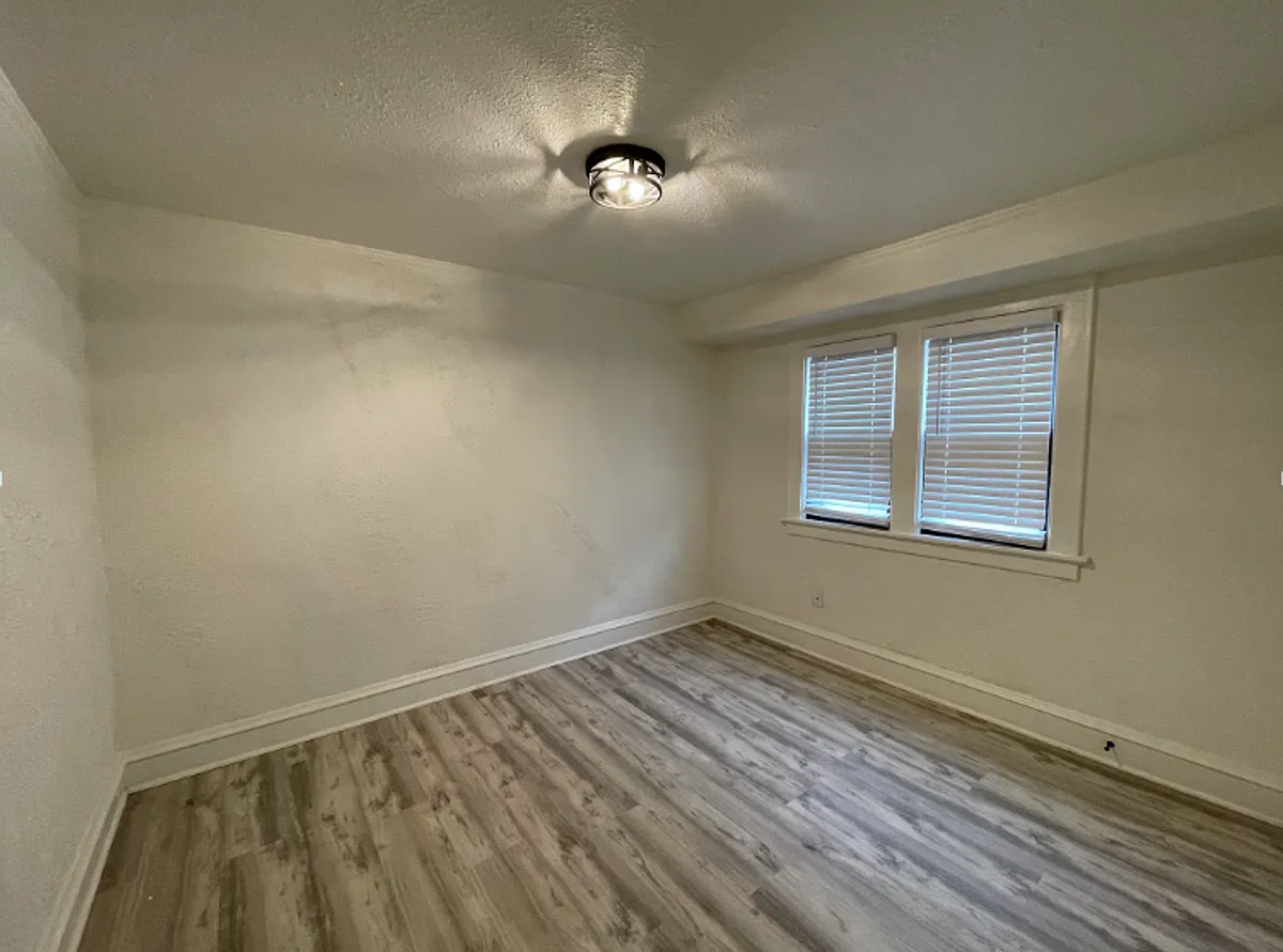 Building Photo - 3158 N 39th St