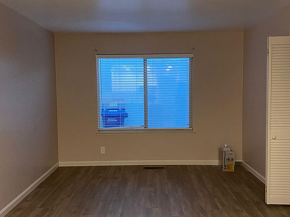 3rd image of 3772 Callan Blvd
