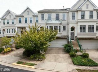 12815 Dogwood Hills Ln, Fairfax, VA 22033