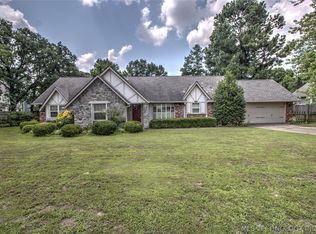 6120 E 97th St, Tulsa, OK 74137