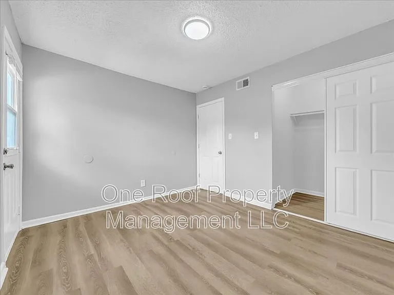2001 Chateau Dr #A — Photo 18
