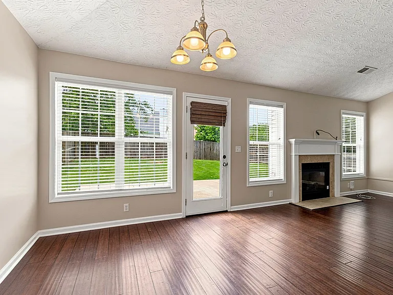 3901 Winthrop Dr — Photo 15