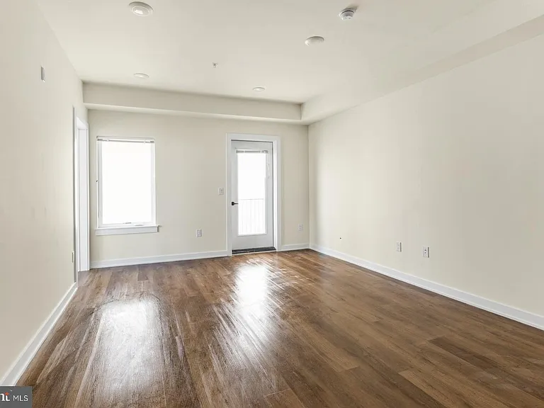 2401 Frankford Ave #2C — Photo 8