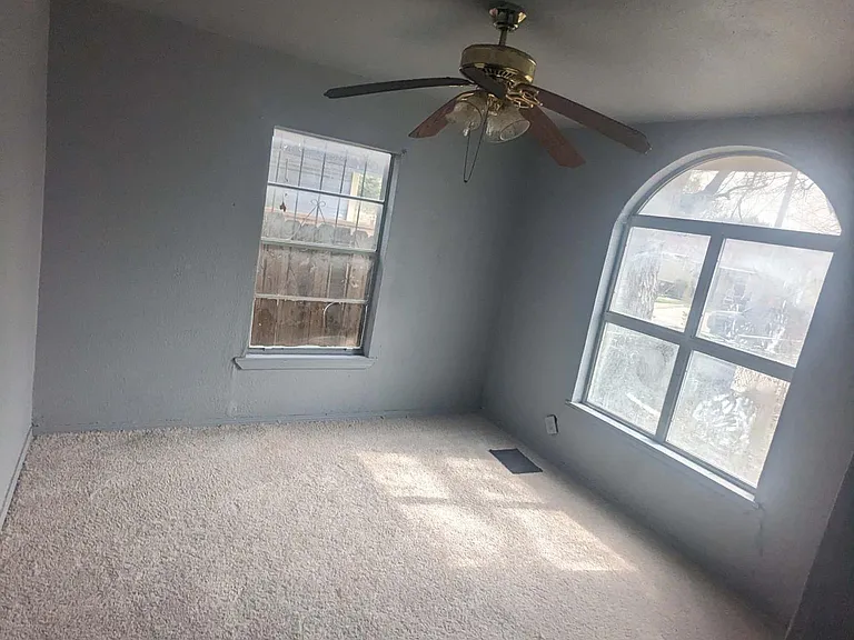 343 Ranmar Ave — Photo 17