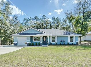174 E Runic Ln, Citrus Springs, FL 34434