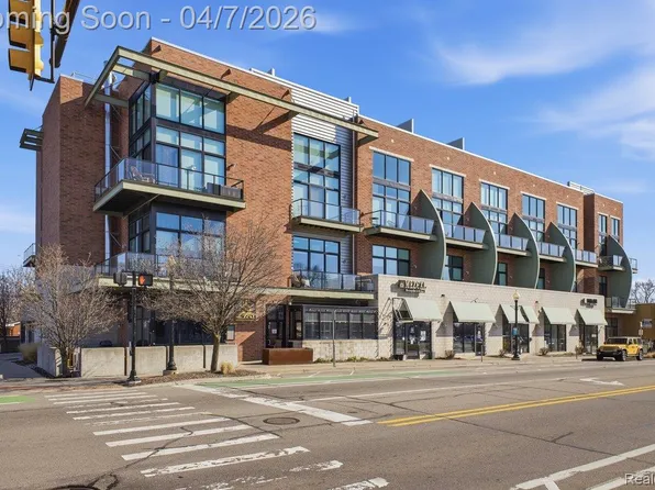 211 E Nine Mile Rd Unit 313, Ferndale, MI 48220