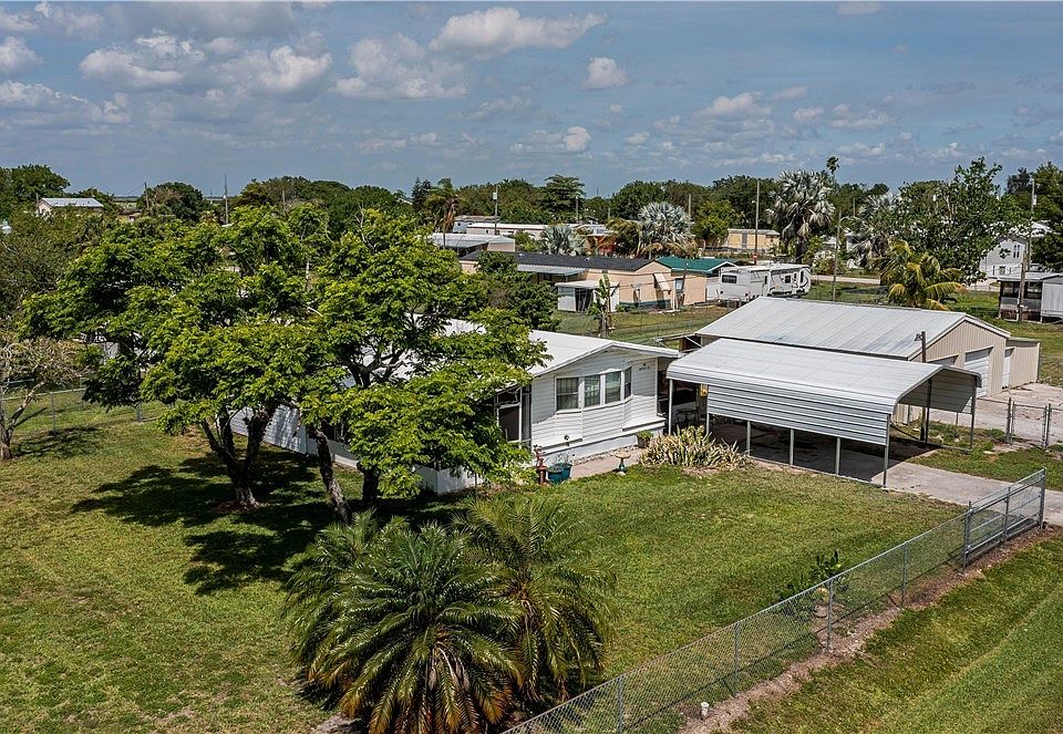 306 Pinecrest Ave NW, Moore Haven, FL 33471 Zillow