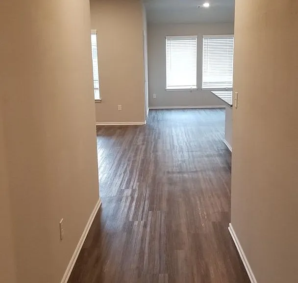3102 Debbie Ln — Photo 4