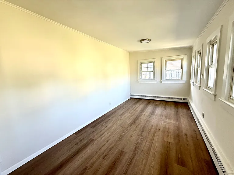 523 Martin Rd — Photo 6