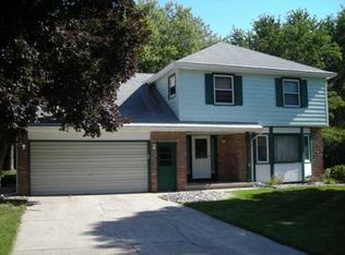 5432 River Ridge Dr, Lansing, MI 48917