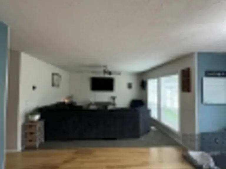 1311 Keystone Loop NE — Photo 4