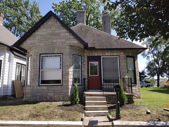 2nd image of 509-511 E East St #509