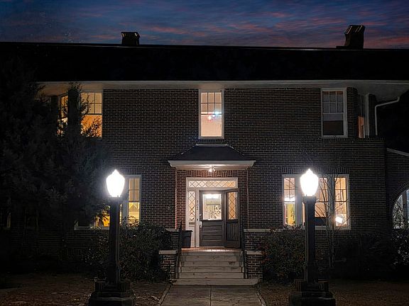 2nd image of 902 Maple St