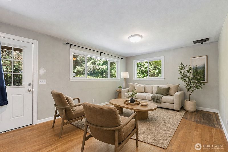 2nd image of 18833 NE 143rd Street