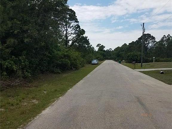 5th image of 27337 Chinquapin Dr