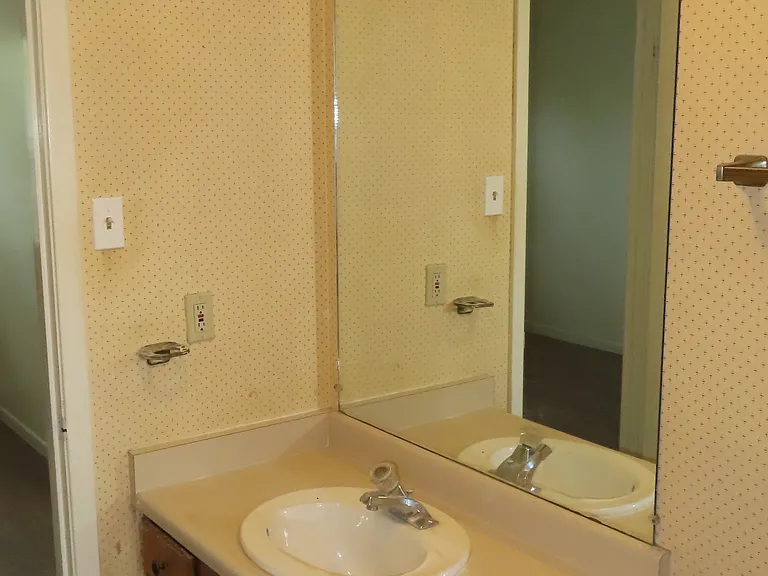 502 Green Meadow Blvd #0 — Photo 7