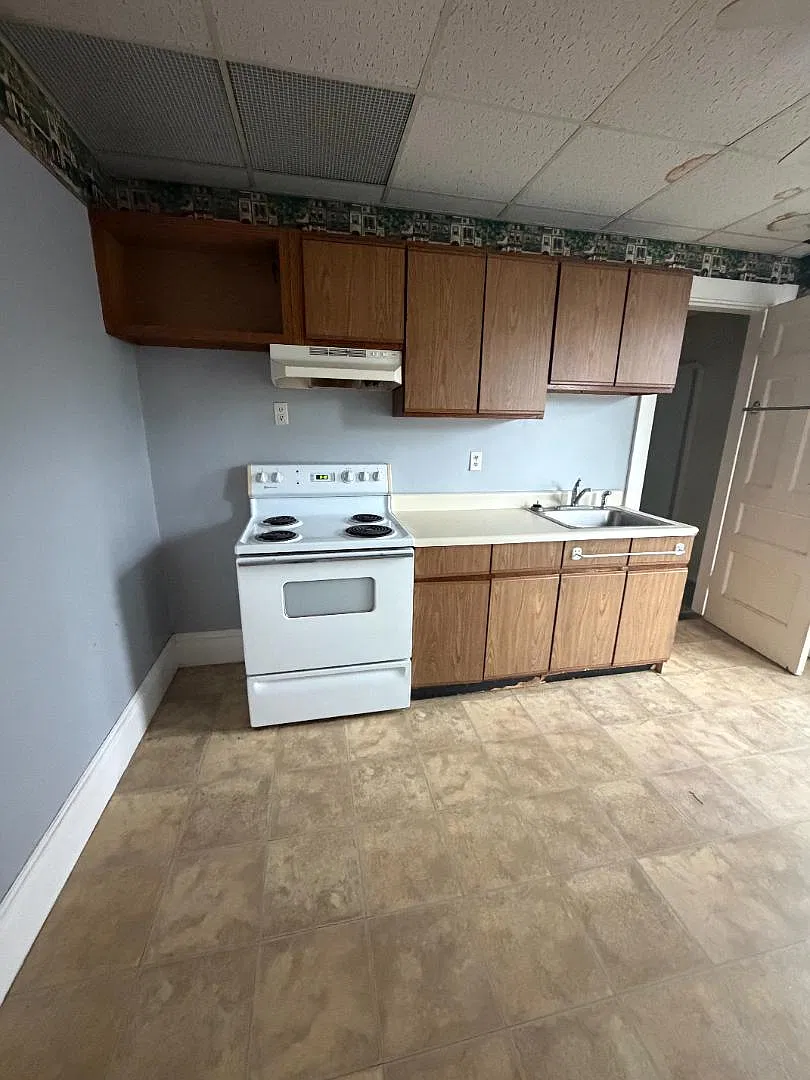 190 College St - Unit 2F — Photo 3