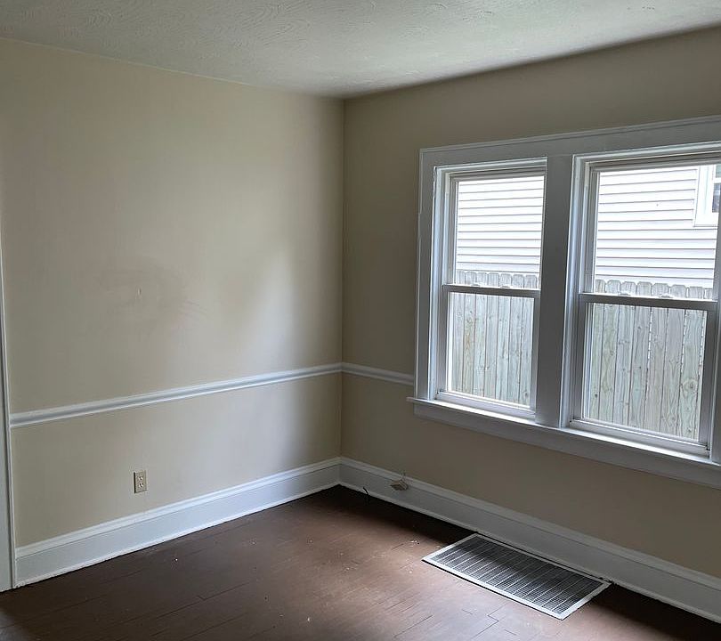 1st image of 565 Eastland Ave