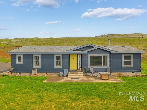 2nd image of 31831 Lonesome Hollow Ln