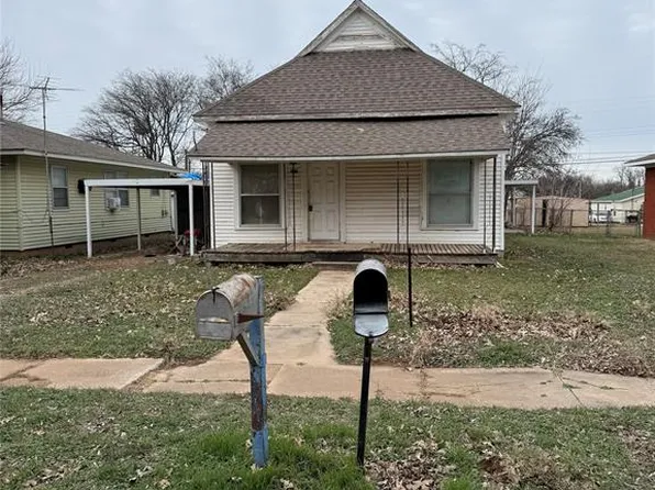 512 S Loy St, Meeker, OK 74855