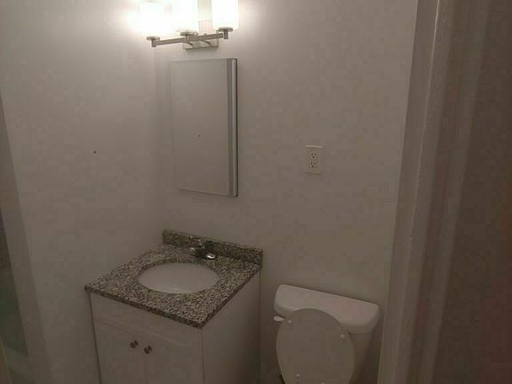 5th image of 4324 43rd St #301