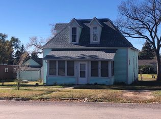 338 N Main St, Hay Springs, NE 69347
