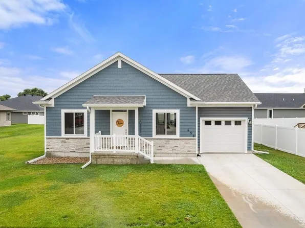 458 7th Ave, Columbus, NE 68601