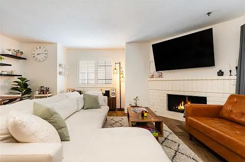 345 Avocado St #101B — Photo 9