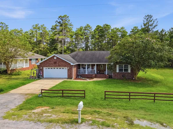 96 Primrose Ave E, Defuniak Springs, FL 32433