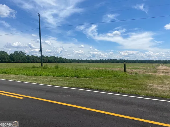 4848 Holmesville Rd, Jesup, GA 31545
