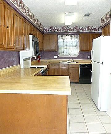 3rd image of 5306 Vagas Dr