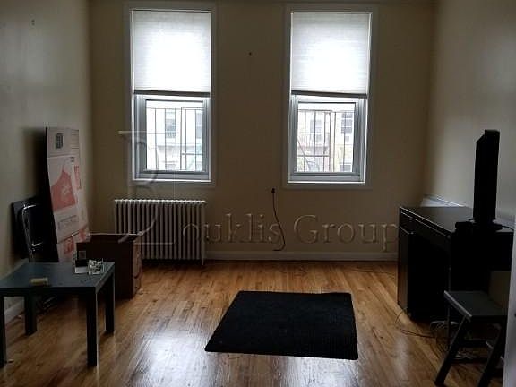 4th image of 4316 34th Ave APT 3F
