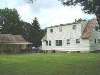 2nd image of 54 Cynthia Ln