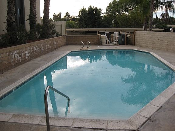 2nd image of 5885 El Cajon Blvd Unit 215