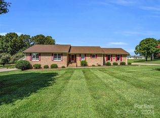 110 Lindsey Lee Ln, Shelby, NC 28152