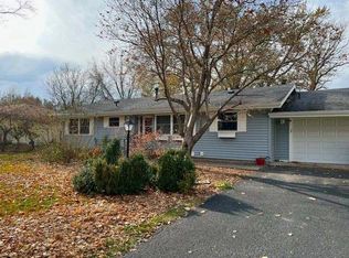 212 Jamaica Dr, Mankato, MN 56001