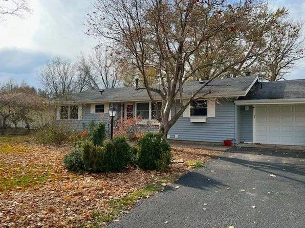 212 Jamaica Dr, Mankato, MN 56001