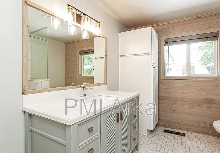 33 243rd Pl SE — Photo 11