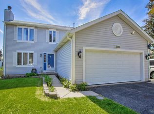 32 Ingleside Shore Rd, Fox Lake, IL 60020