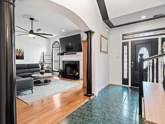 5th image of 8231 Meadow Vale Dr