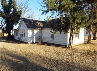 206 N 5th St, Jet, OK 73749