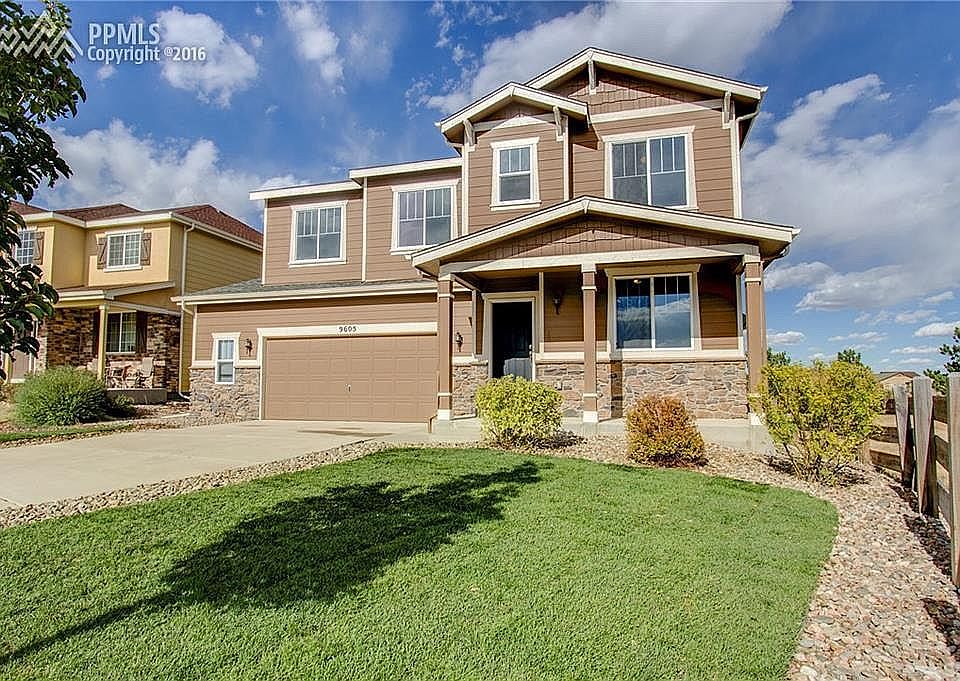 Beautiful 2-Story Home Backs to Golf Course