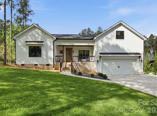 420 Stillwater Rd, Troutman, NC 28166