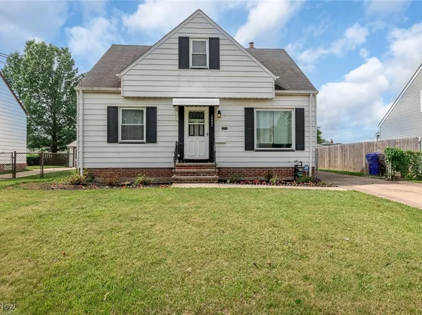 16021 Pike Blvd, Brookpark, OH 44142