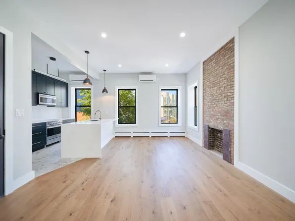 2 Powers Street image 1 of 11