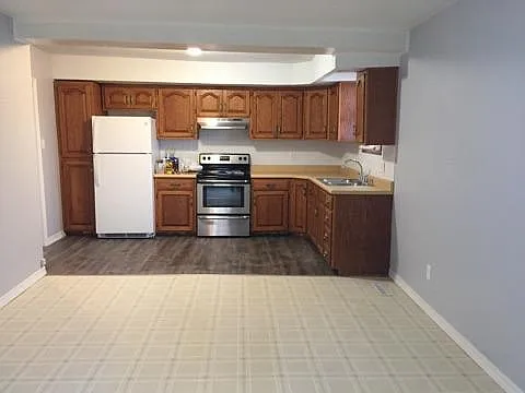 2 bed, $950 — Photo 2