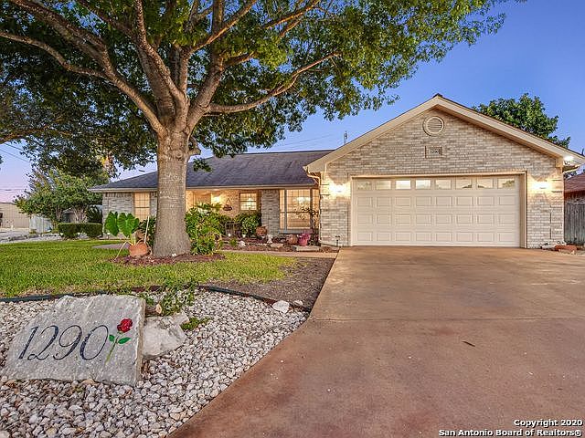 1st image of 1290 Buttercup Ln