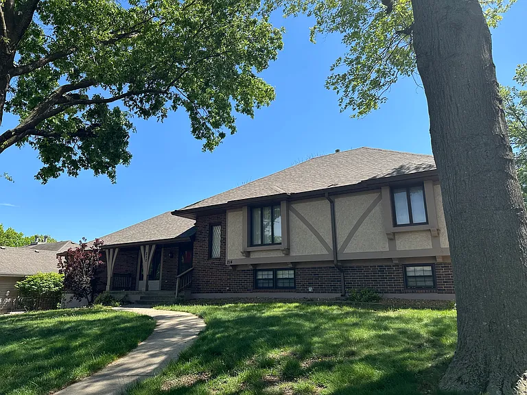212 NW Highland Ln #212 — Photo 9